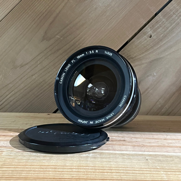 Canon FL 19mm f/3.5 R Ultra-Wide Lens (14928)
