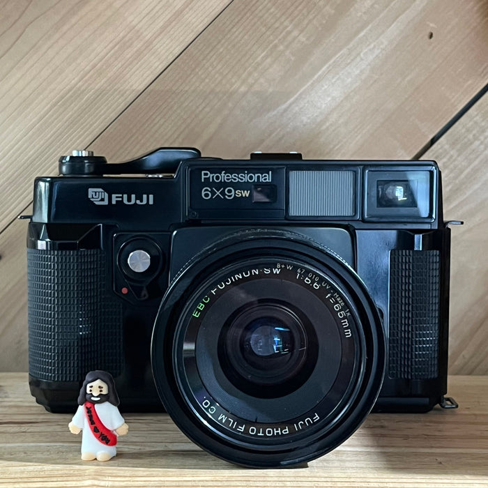 Fuji GSW690II Professional Fujifilm 6x9 Medium Format Rangefinder w/ 65mm f/5.6 Lens
