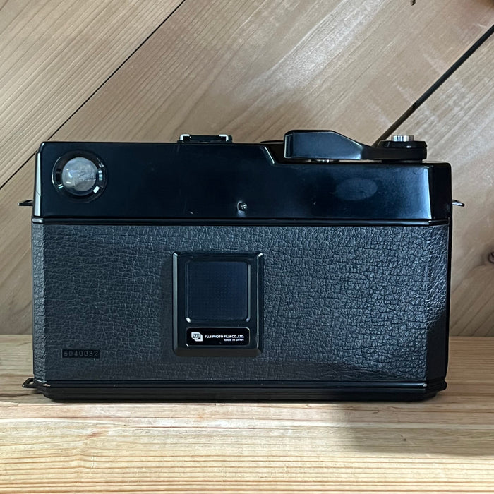 Fuji GSW690II Professional Fujifilm 6x9 Medium Format Rangefinder w/ 65mm f/5.6 Lens