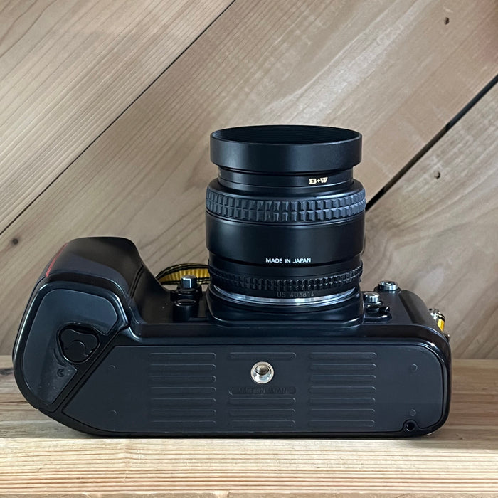 Nikon F4 35mm SLR w/ AF Nikkor 35mm f/2 Lens (2504262)