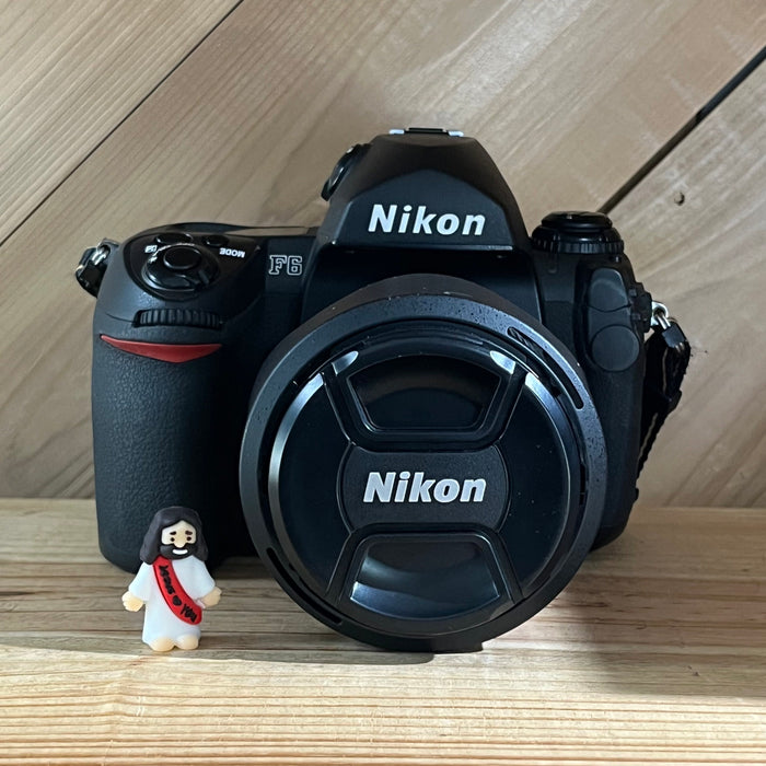 Nikon F6 35mm SLR w/ Nikkor Z 28mm f/1.8 Lens (0033356)