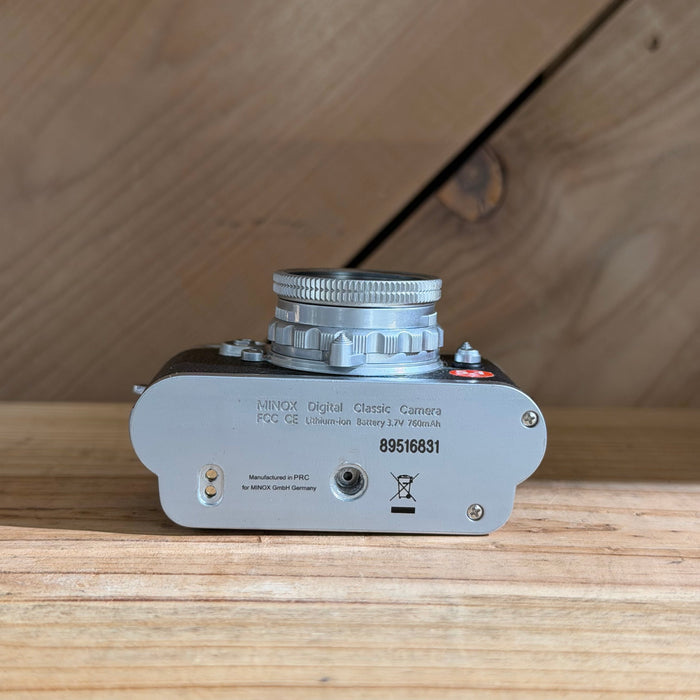 Minox Mini Digital Classic Camera Leica M3 Edition w/ Flash & Accessories