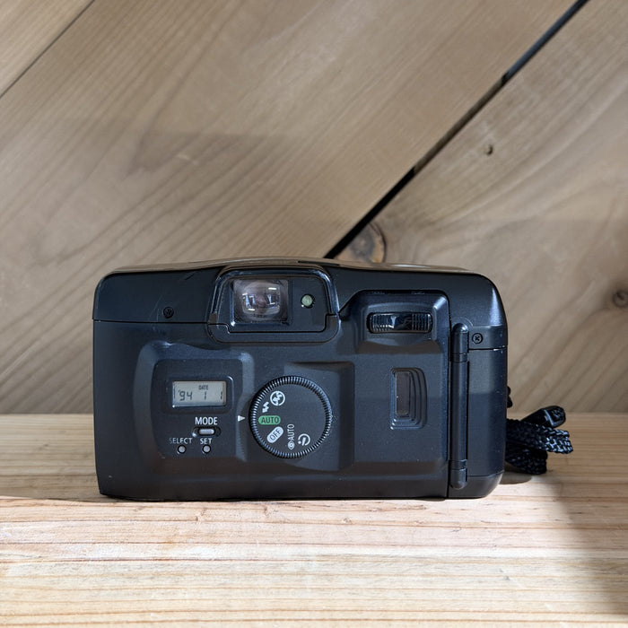 Canon Sure Shot 76 Zoom 35mm Point & Shoot Camera (6369)
