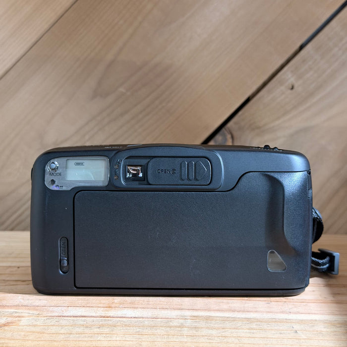 Ricoh RZ-900 Multi AF 35mm Point & Shoot Camera