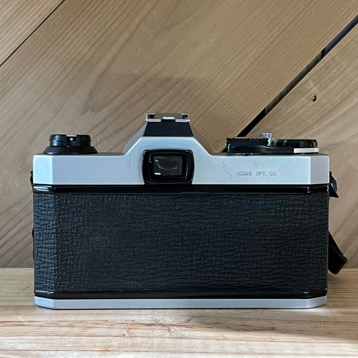 Pentax K1000 with SMC Pentax 50mm f/2.8 Lens (0317)