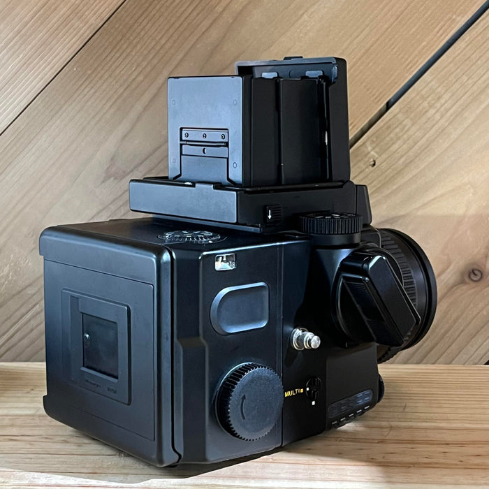 Mamiya 645 Super with Mamiya-Sekor 80mm f/2.8 Lens (6211)