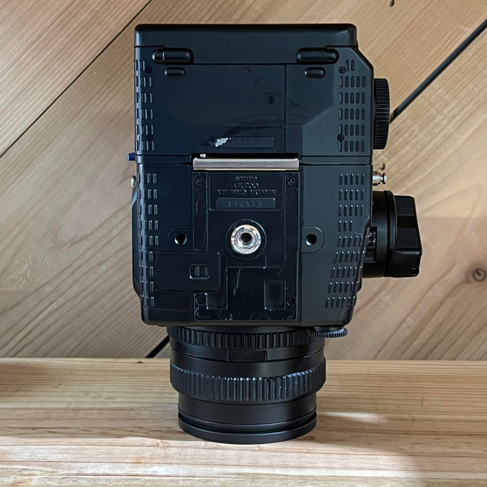 Mamiya 645 Super with Mamiya-Sekor 80mm f/2.8 Lens (6211)