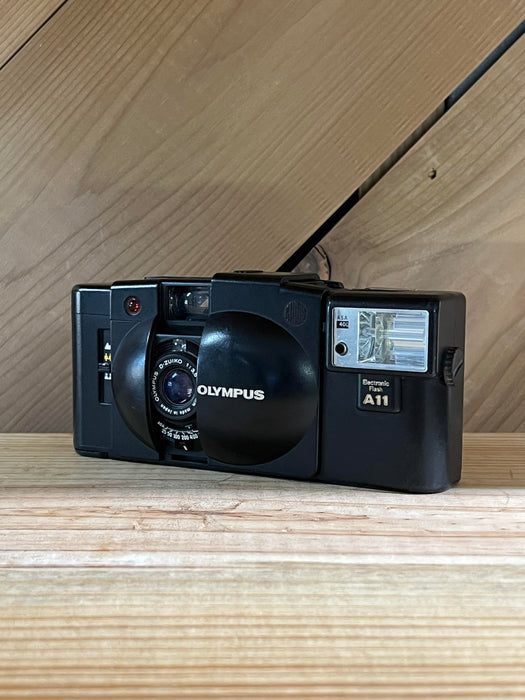Olympus XA2 35mm Point and Shoot & A11 Flash Unit (1426)