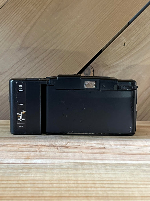 Olympus XA2 35mm Point and Shoot & A11 Flash Unit (1426)