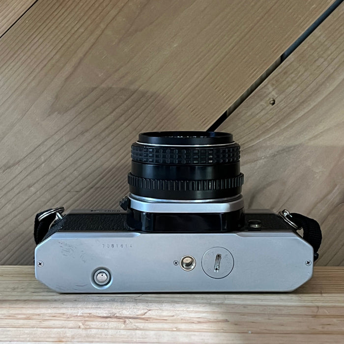 Pentax K1000 w/ 50mm f.2 SMC Pentax Lens (1814)