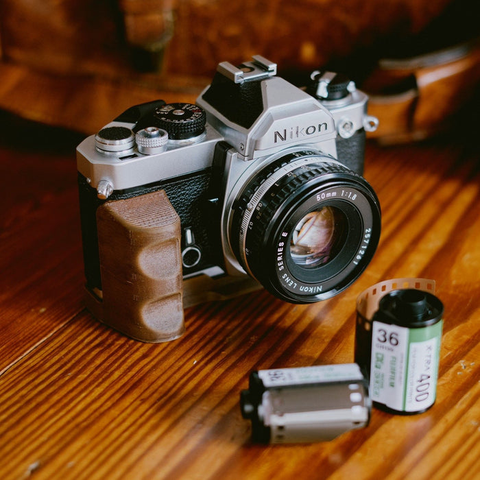 Wood Grip for Nikon FE / FM / FM2 / FE 2 with Arca Swiss Mount | 3D Printed Camera Wood Drip / Handle