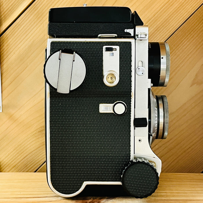 MAMIYA C220 Pro TLR Film Camera with 80mm f/2.8 Mamiya-Sekor Lens