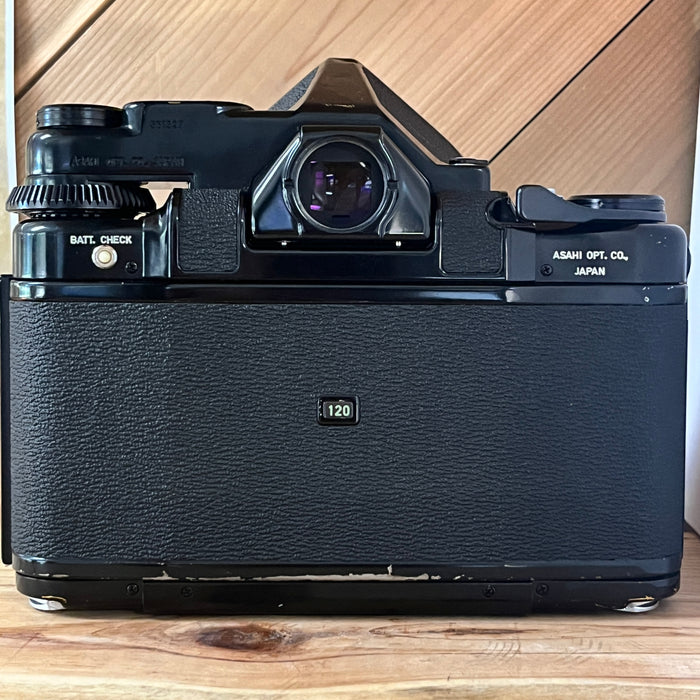 Pentax 6x7 561597 with 105mm f/2.4 Lens, Metered Prism.