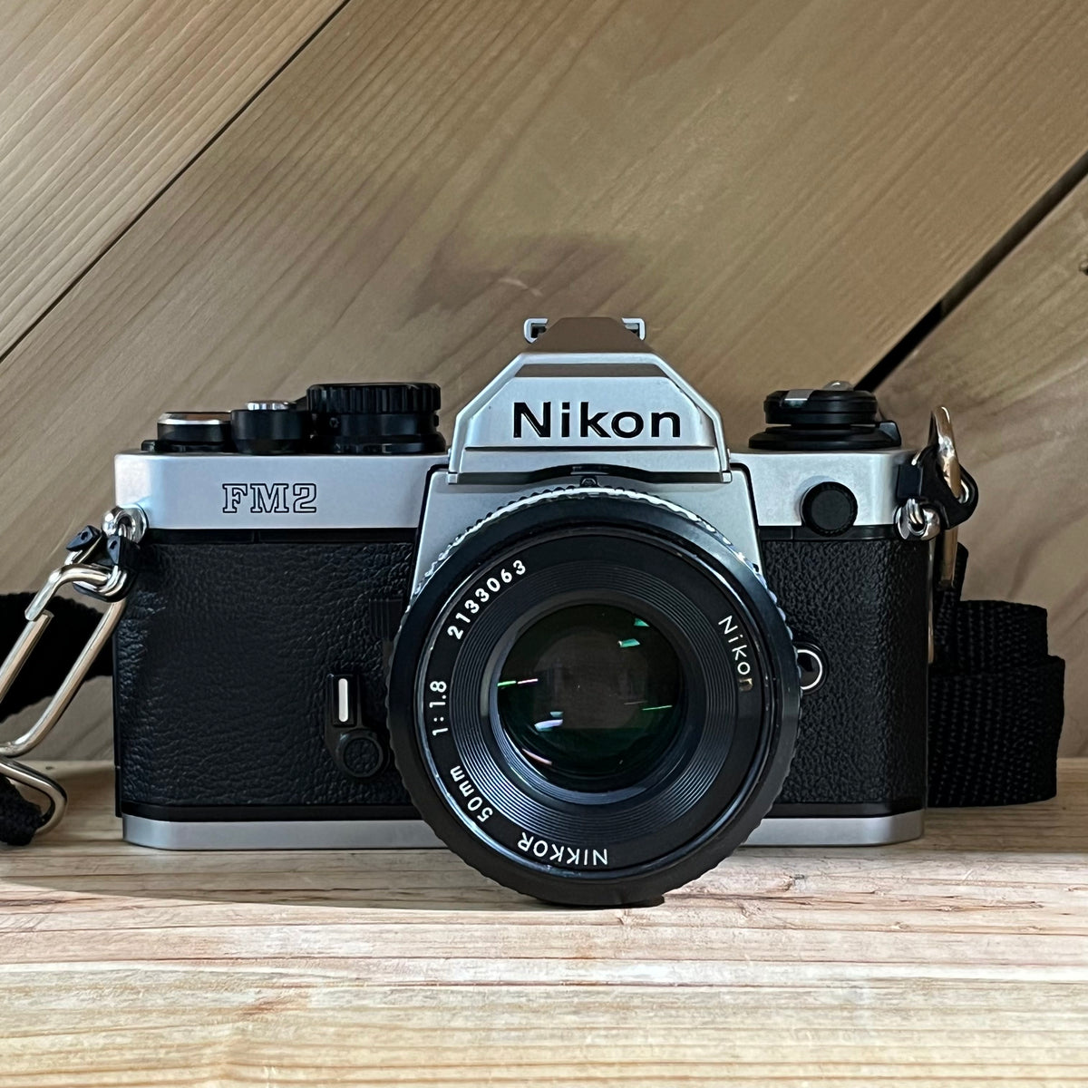 Nikon FM2 一眼レフカメラ Nikkor 50mm f/1.2 IMG_0209_1200x1200_crop_center
