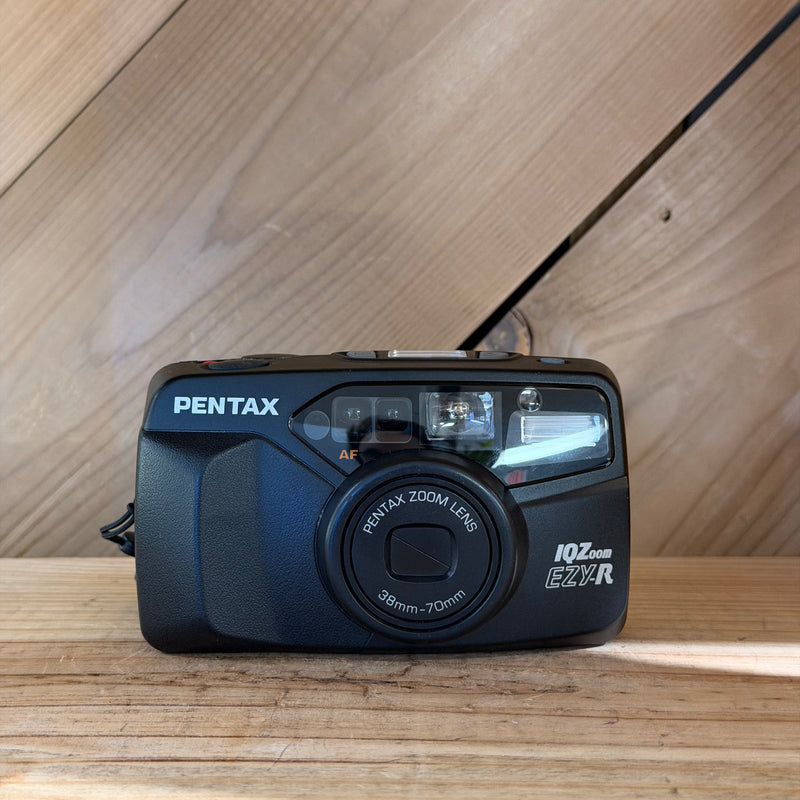 Pentax IQZoom EZY-R 35mm Point & Shoot Film Camera (3898935)