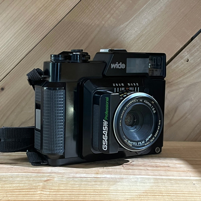 Fujifilm GS645W Professional Wide 45mm f/5.6 Medium Format Camera (5090997)