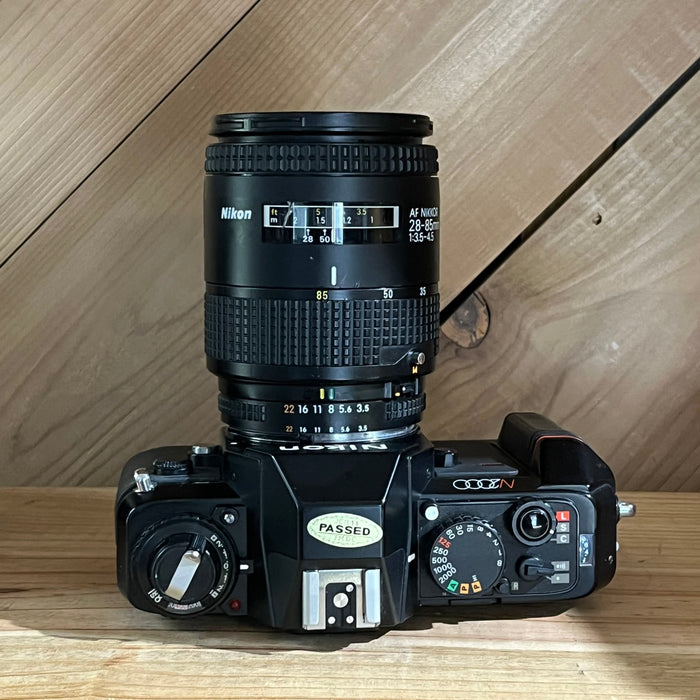 Nikon N2000 35mm SLR w/ AF Nikkor 28-85mm f/3.5-4.5 Lens (2526751)