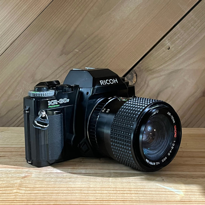 Ricoh KR-30SP Program 35mm Film Camera w/ 28-70mm f/3.5-4.5 Macro Lens (328494)