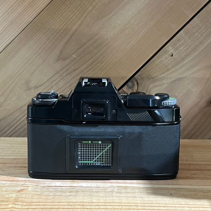 Ricoh KR-30SP Program 35mm Film Camera w/ 28-70mm f/3.5-4.5 Macro Lens (328494)