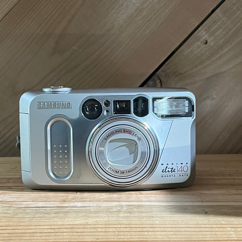 Samsung Maxima Elite 140 Quartz Date 35mm Camera w/ 38-140mm Zoom Lens (93502456