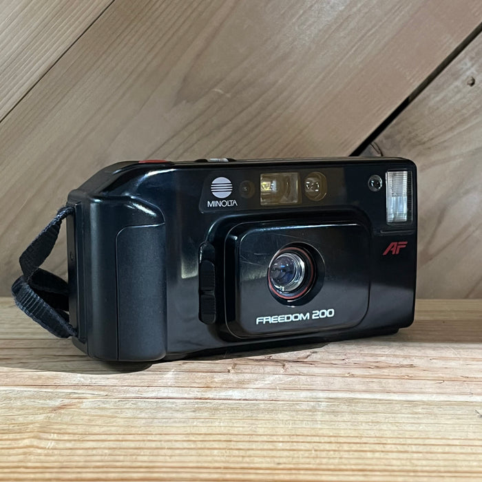 Minolta Freedom Zoom 200 35mm Camera (13315627)
