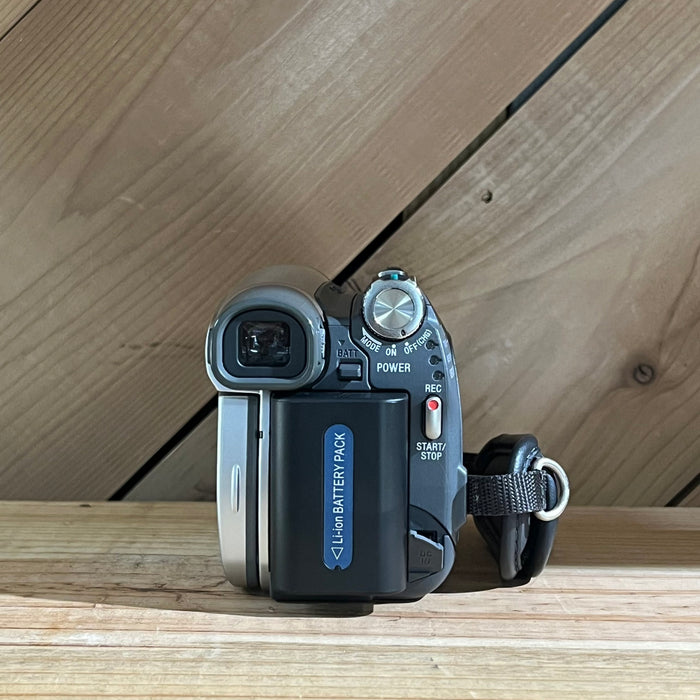 Sony Handycam DCR-HC36 MiniDV Camcorder w/ Battery & Charger (325461)