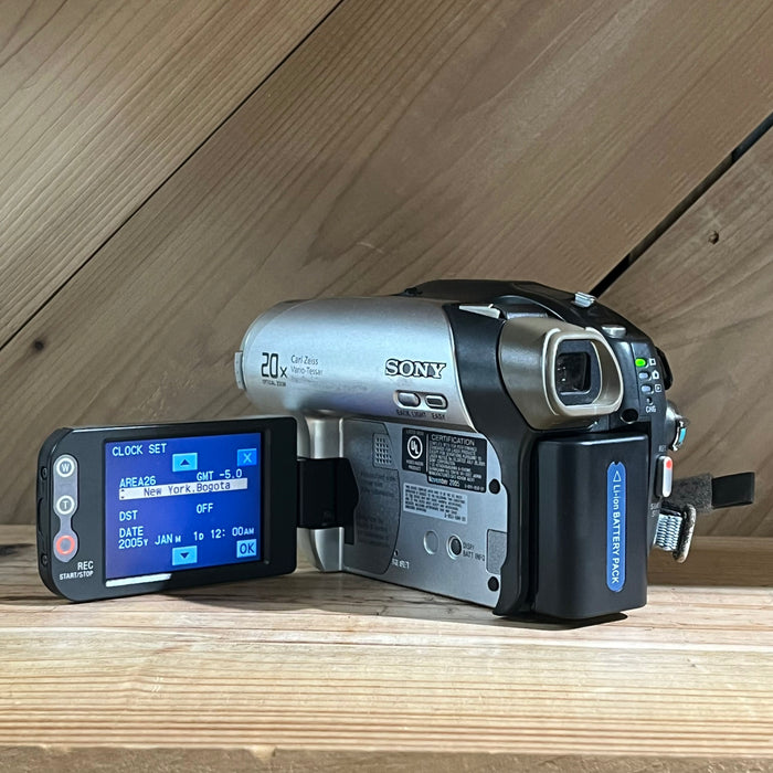 Sony Handycam DCR-DVD92 Mini DVD Camcorder w/ Battery & Charger (3350291)