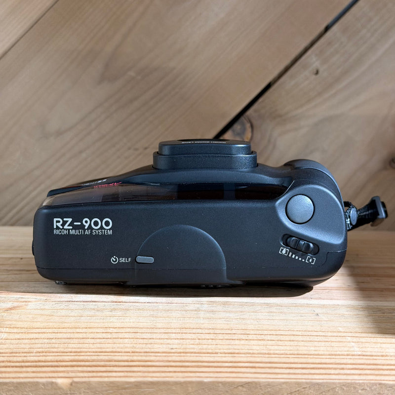 Ricoh RZ-900 Multi AF 35mm Point & Shoot Camera (3306)