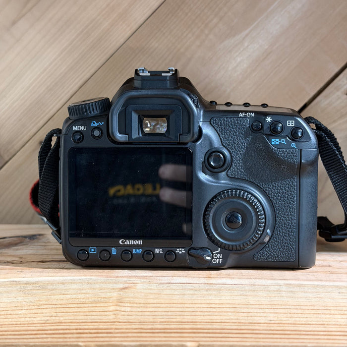 Canon EOS 40D DSLR Camera w/ Canon EF 50mm f/1.8 Lens (0226)