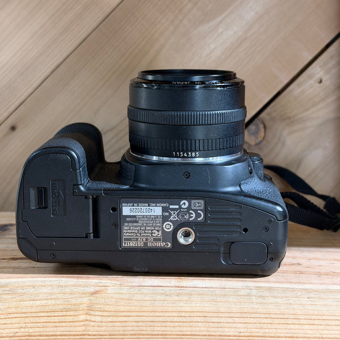 Canon EOS 40D DSLR Camera w/ Canon EF 50mm f/1.8 Lens (0226)