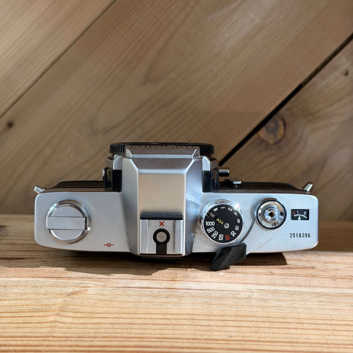 Minolta SRT 202 35mm SLR Camera – Silver Body Only (8396)