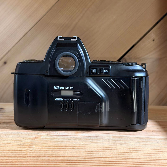 Nikon N8008s 35mm SLR + NIKKOR 85mm f/1.8 AF Lens (1705)