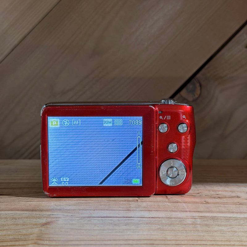 Red Polaroid i20x29 Digital Camera – 10x Optical Zoom