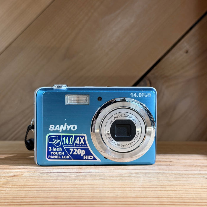Sanyo VPC-E1500TB Digital Camera — Light Blue (43865)