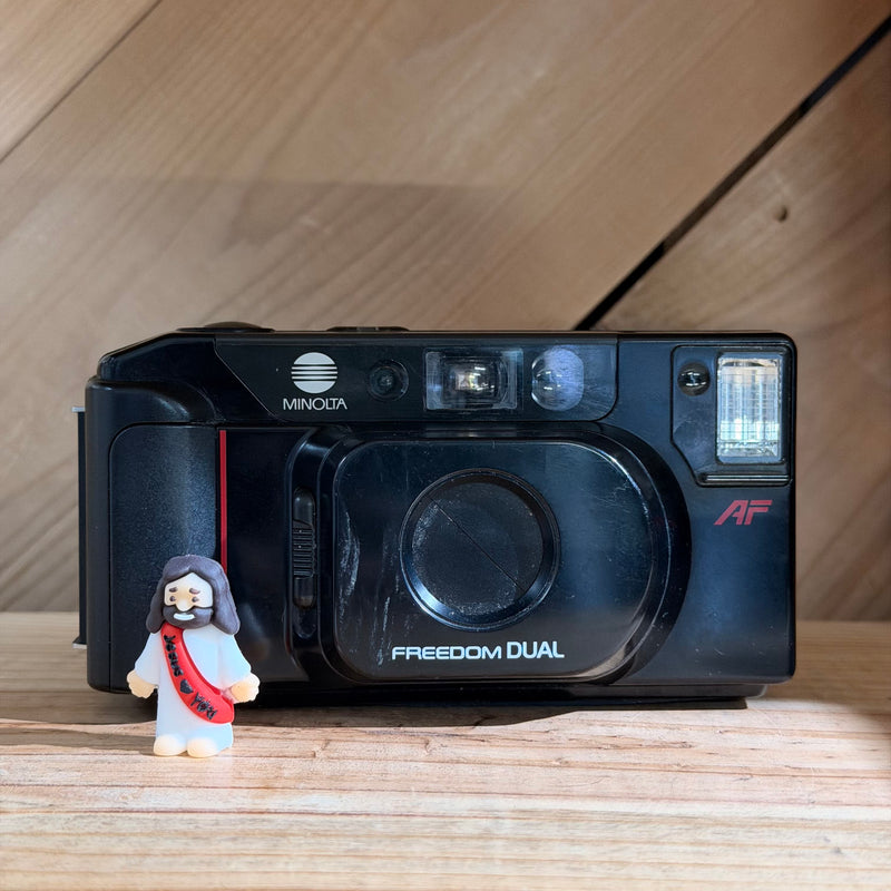 Minolta Freedom Dual – 35mm Point & Shoot Camera (0226)
