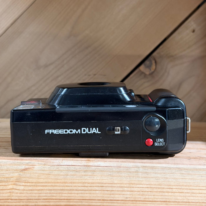 Minolta Freedom Dual – 35mm Point & Shoot Camera (0226)