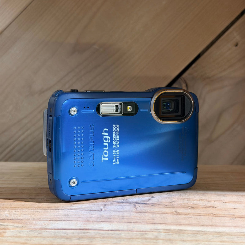 Olympus Stylus Tough (Blue) – Shockproof & Waterproof Digital Camera (3439)