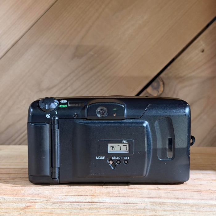 Canon Prima Zoom 85 Date – 35mm Point & Shoot Camera (8704)