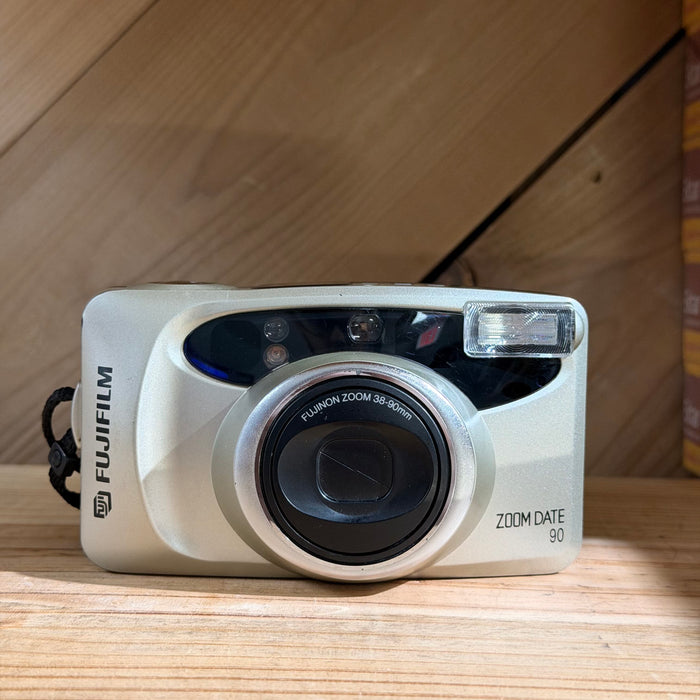 Fujifilm Zoom Date 90 – 35mm Point & Shoot Camera (4919)