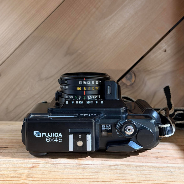 Fujifilm Fujica GS645W Professional 6×4.5 Medium Format Rangefinder – 45mm Fixed Lens - 645 Fuji