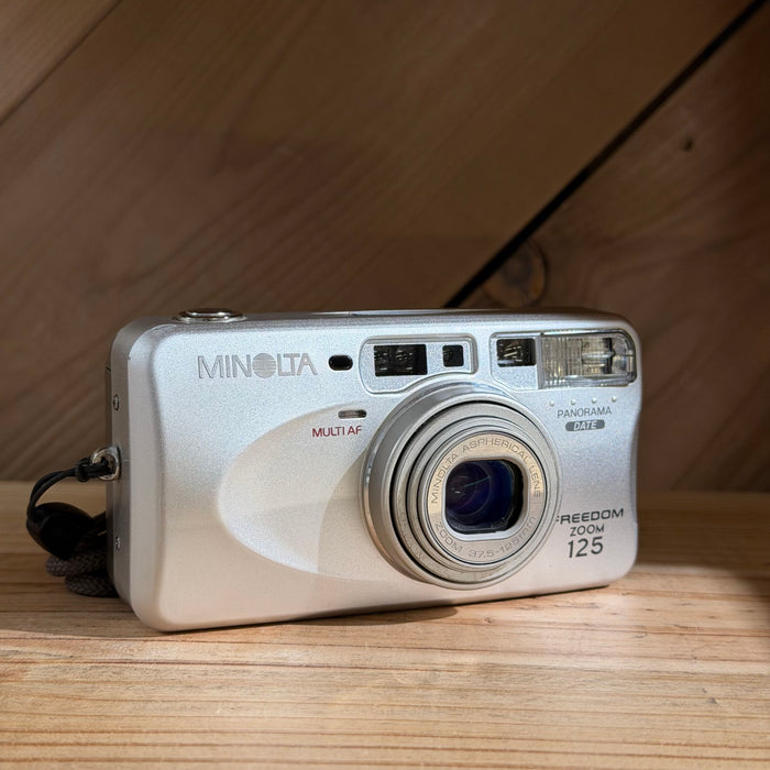 Minolta Freedom Zoom 125 Multi AF Panorama Date (1662)