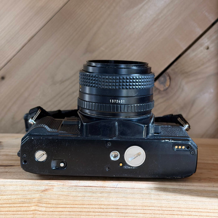 Minolta X-700 35mm SLR Film Camera w/ Minolta 50mm f/2 Lens (1205751)