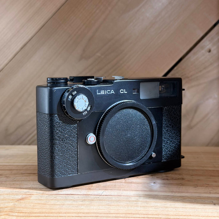 Minolta Leitz Leica CL 35mm Rangefinder Camera Body (Black) (1316640)