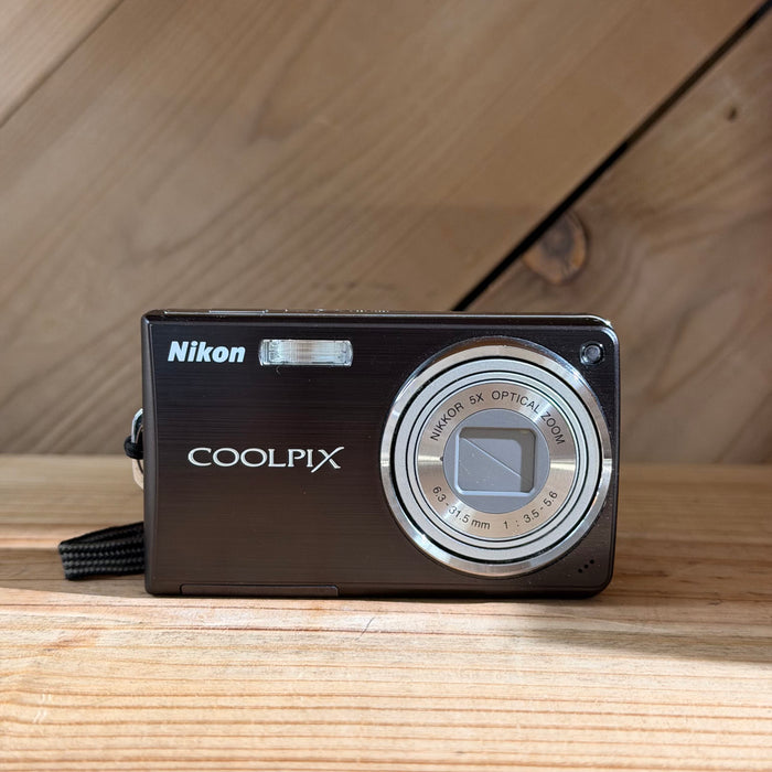 Nikon Coolpix S550 Digital Compact Camera (Dark Grey) (32197306)