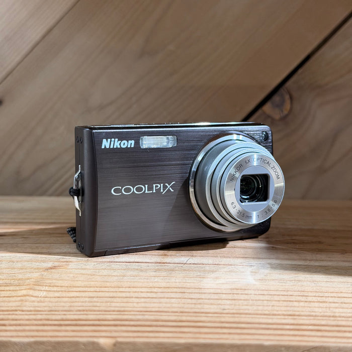 Nikon Coolpix S550 Digital Compact Camera (Dark Grey) (32197306)