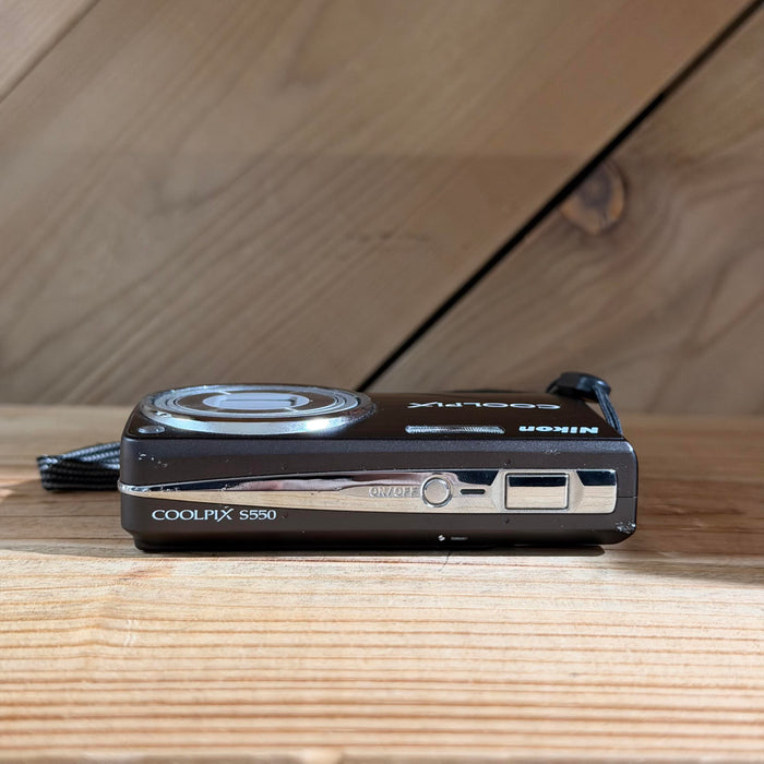 Nikon Coolpix S550 Digital Compact Camera (Dark Grey) (32197306)