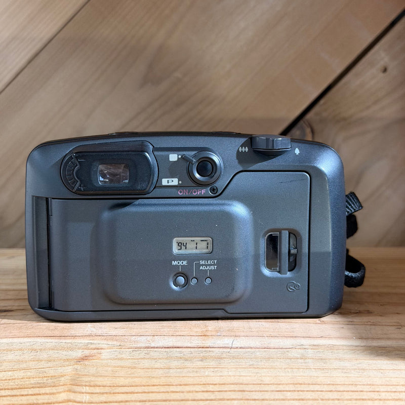 Pentax IQZoom 140 35mm Point & Shoot Film Camera (1530630)