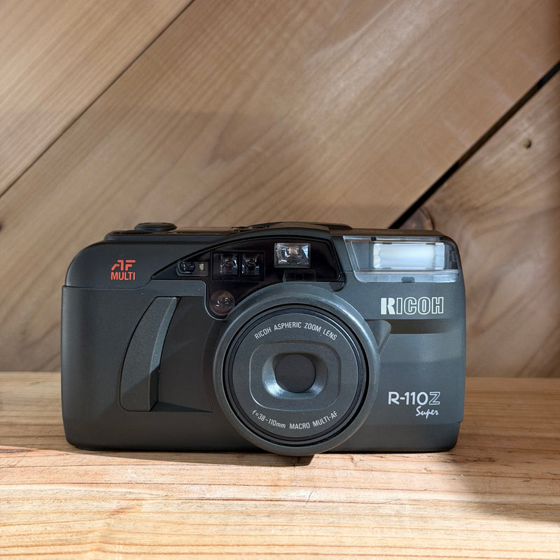 Ricoh R-110Z Super 35mm Point & Shoot Film Camera (FP134018)