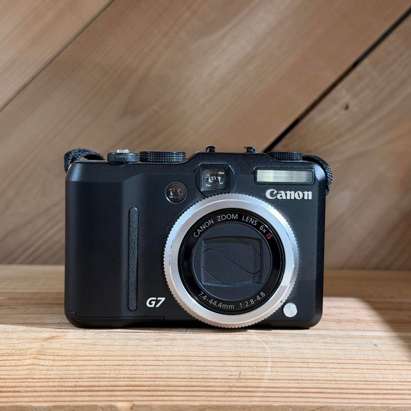 Canon PowerShot G7 Digital Compact Camera (3121103826)
