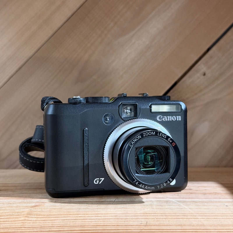 Canon PowerShot G7 Digital Compact Camera (3121103826)